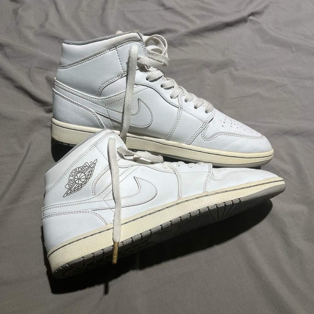 Jordan 1 - Wolf Grey - Mid-Top Men's Sneakers
